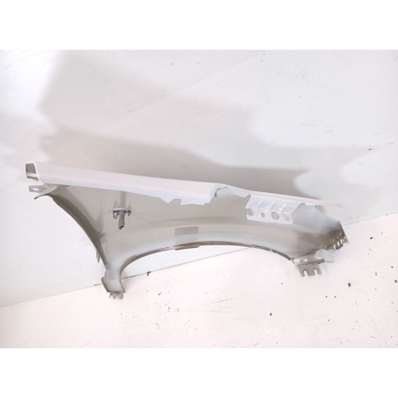 Recambio de aleta delantera izquierda para toyota proace furgoneta (mdz_) 1.5 d4d (mdz1) referencia OEM IAM SU001A4222  