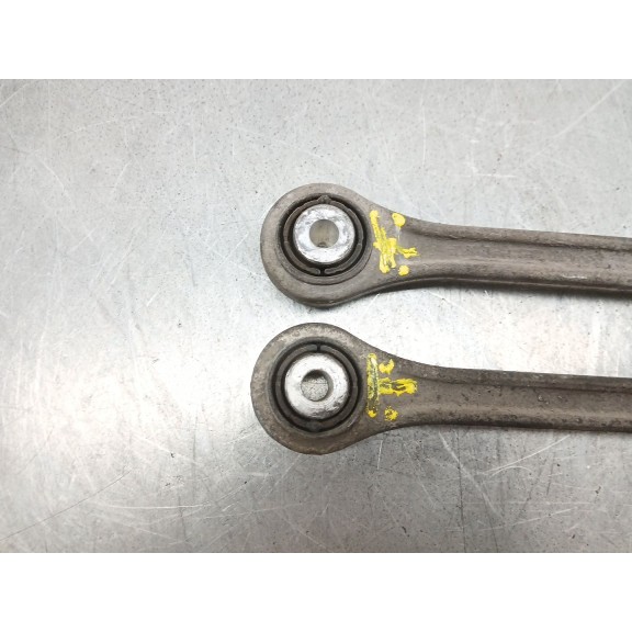 Recambio de brazo suspension superior trasero izquierdo para porsche panamera diesel referencia OEM IAM 97034105110  