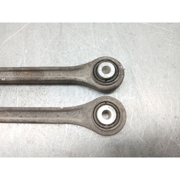 Recambio de brazo suspension superior trasero izquierdo para porsche panamera diesel referencia OEM IAM 97034105110  