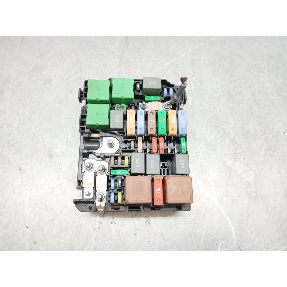 Recambio de caja reles / fusibles para toyota proace furgoneta (mdz_) 1.5 d4d (mdz1) referencia OEM IAM 4L3T0460F083  