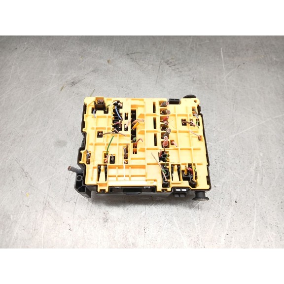 Recambio de caja reles / fusibles para toyota proace furgoneta (mdz_) 1.5 d4d (mdz1) referencia OEM IAM 4L3T0460F083  