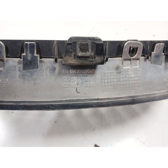 Recambio de rejilla delantera para bmw 1 (f20) 118 d referencia OEM IAM 7239022  