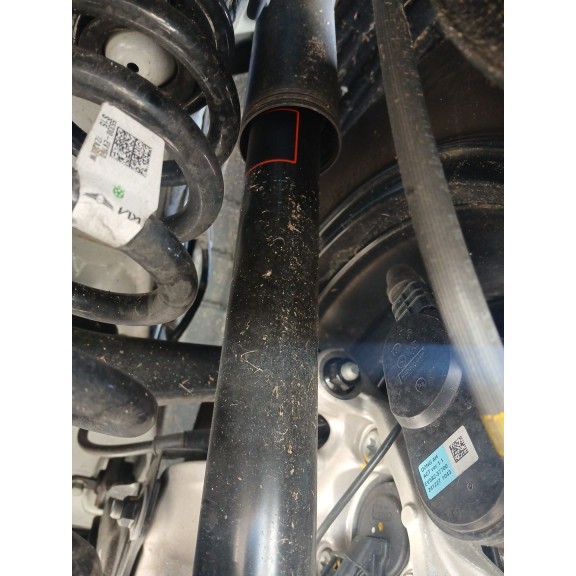 Recambio de amortiguador trasero derecho para kia ev3 referencia OEM IAM 55300ev150  