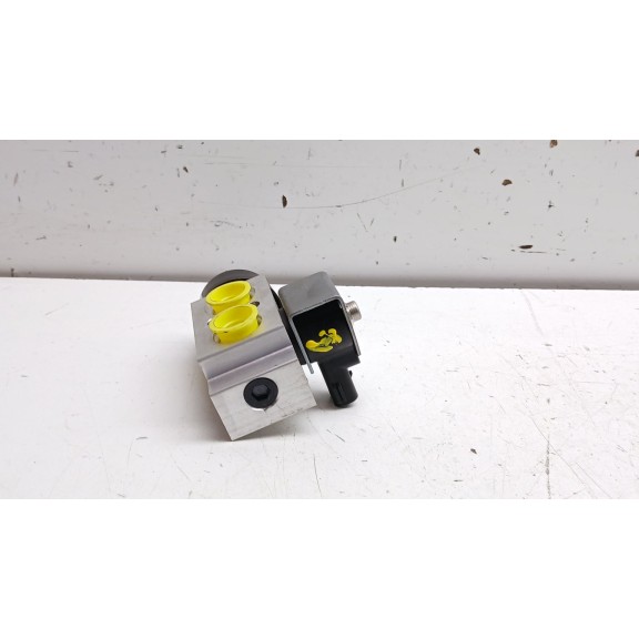 Recambio de valvula expansion para kia ev3 referencia OEM IAM 53158690  