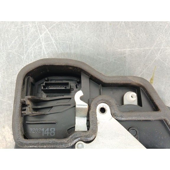 Recambio de cerradura puerta trasera derecha para bmw serie 5 berlina (e60) 530d referencia OEM IAM 7202148  