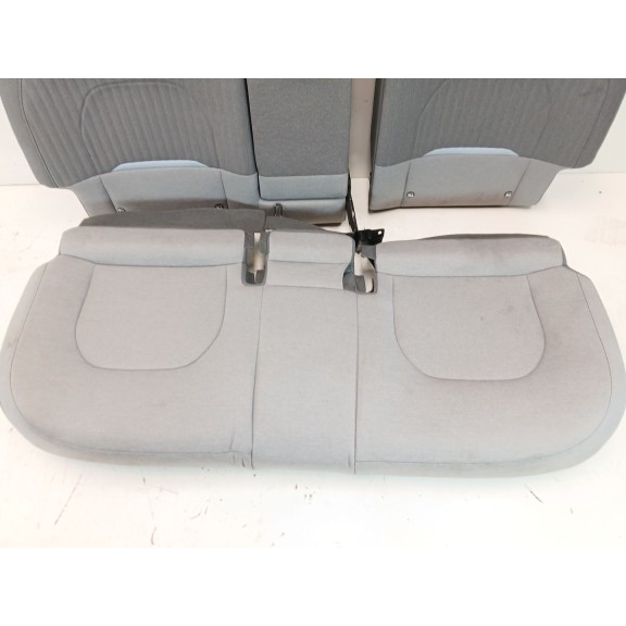 Recambio de asientos traseros para kia ev3 referencia OEM IAM   