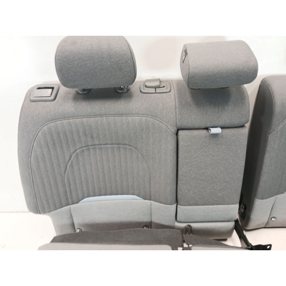 Recambio de asientos traseros para kia ev3 referencia OEM IAM   