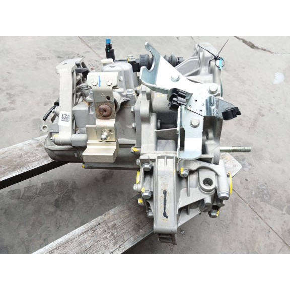 Recambio de caja cambios para fiat 500 lounge referencia OEM IAM 55204040  