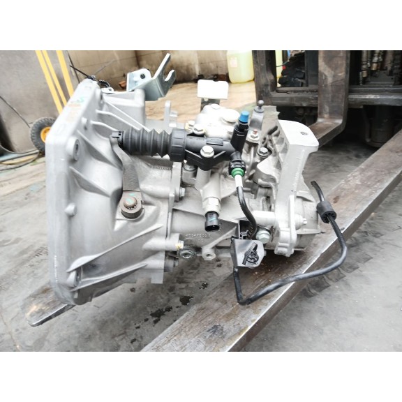 Recambio de caja cambios para fiat 500 lounge referencia OEM IAM 55204040  
