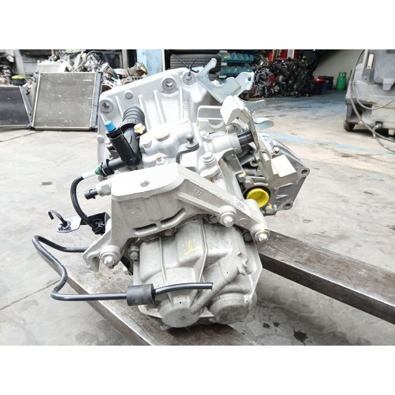 Recambio de caja cambios para fiat 500 lounge referencia OEM IAM 55204040  