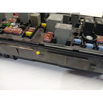 Recambio de caja reles / fusibles para chevrolet cruze station wagon lt+ referencia OEM IAM 13255300  