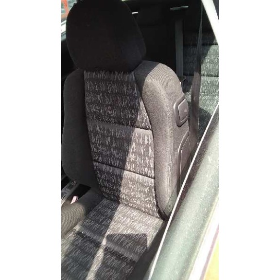 peugeot 307 (s1) del año 2004