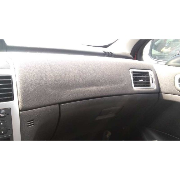 peugeot 307 (s1) del año 2004