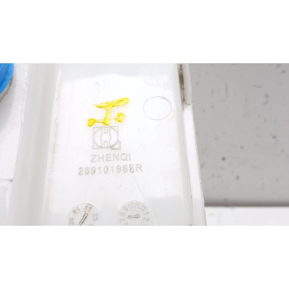 Recambio de deposito limpia para dacia spring ev (b6m1) referencia OEM IAM 8201728775 289101968r 