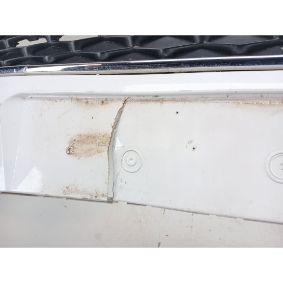 Recambio de paragolpes delantero para ford focus iii 1.5 tdci referencia OEM IAM 2016512  