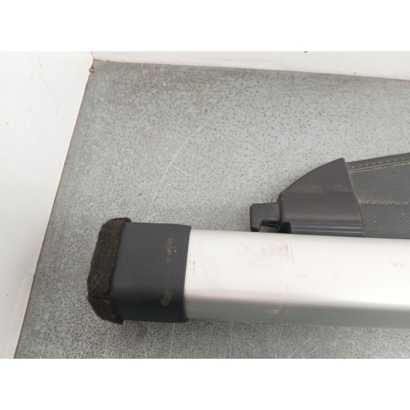 Recambio de bandeja trasera para kia sorento ii (xm) 2.2 crdi referencia OEM IAM 859102P500J7  