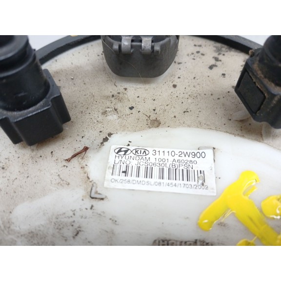 Recambio de bomba combustible para kia sorento ii (xm) 2.2 crdi referencia OEM IAM 311102W900  