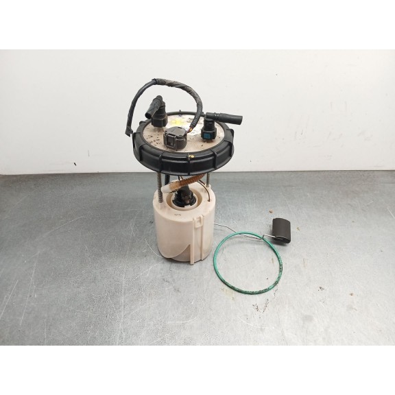 Recambio de bomba combustible para kia sorento ii (xm) 2.2 crdi referencia OEM IAM 311102W900  