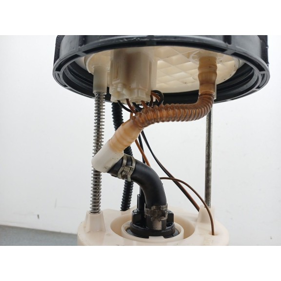 Recambio de bomba combustible para kia sorento ii (xm) 2.2 crdi referencia OEM IAM 311102W900  