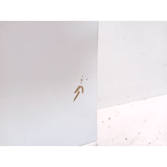 Recambio de puerta delantera izquierda para volvo s40 berlina 1.6 diesel cat referencia OEM IAM 31335440  