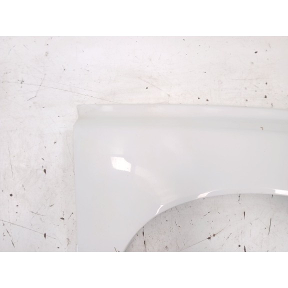 Recambio de aleta delantera derecha para volvo s40 berlina 1.6 diesel cat referencia OEM IAM 31278845  