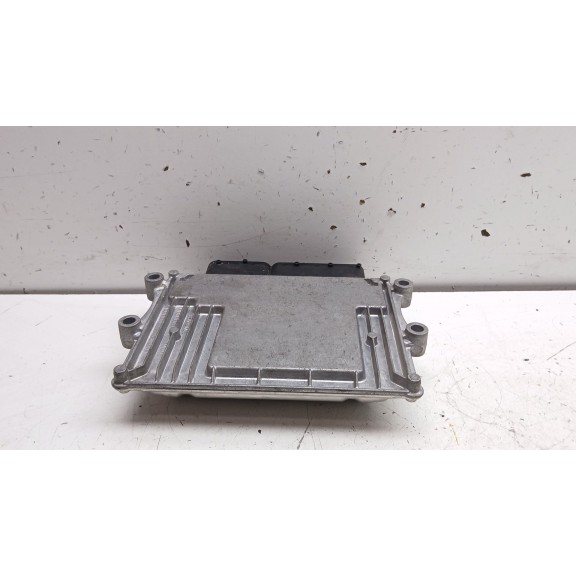 Recambio de centralita motor uce para kia stonic (ybcuv) drive referencia OEM IAM 3912804040  