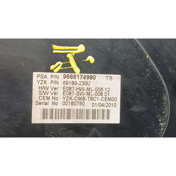 Recambio de cuadro instrumentos para peugeot 3008 confort referencia OEM IAM 9666174980  