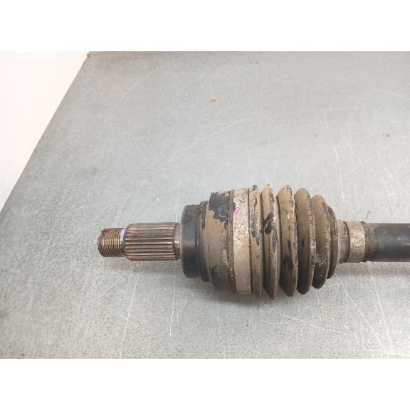 Recambio de transmision trasera derecha para bmw serie 3 lim. (f30) 320i referencia OEM IAM 33207609352 7609352ai08 