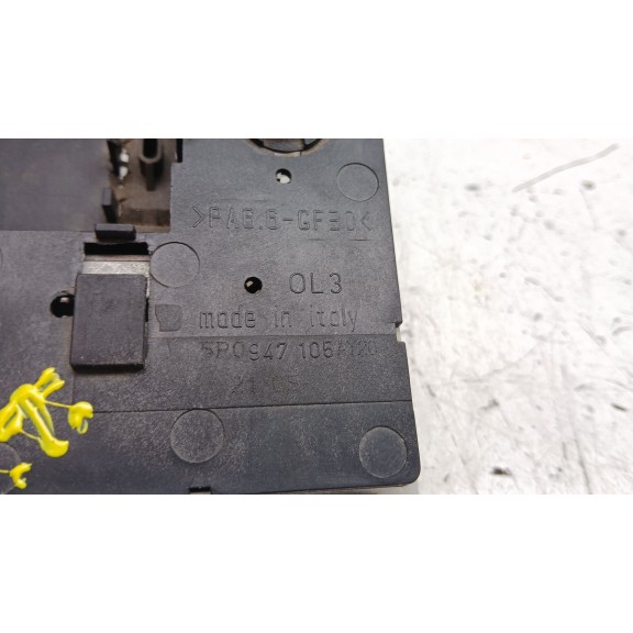 Recambio de luz interior para seat leon (1p1) reference referencia OEM IAM 5p0947105at  