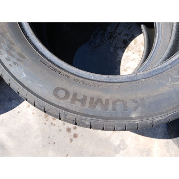 Recambio de neumatico para kia ev3 referencia OEM IAM 215-60-17 96H X2 KUMHO 2024