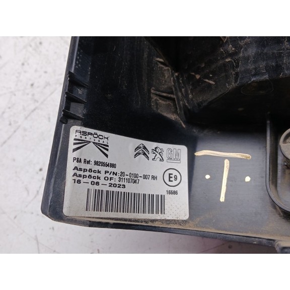 Recambio de piloto trasero derecho para opel combo furgoneta/monovolumen (k9) 1.5 d referencia OEM IAM 9820554880  