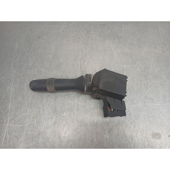 Recambio de mando limpia para lexus ct 200h referencia OEM IAM 4819017f462  