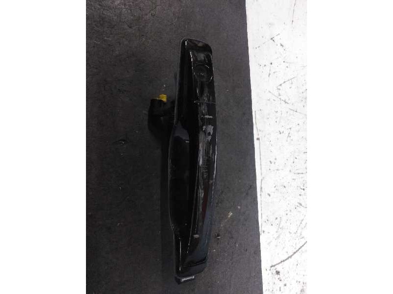 Recambio de maneta exterior delantera izquierda para ssangyong rodius xdi premium referencia OEM IAM 7245021002LAK  