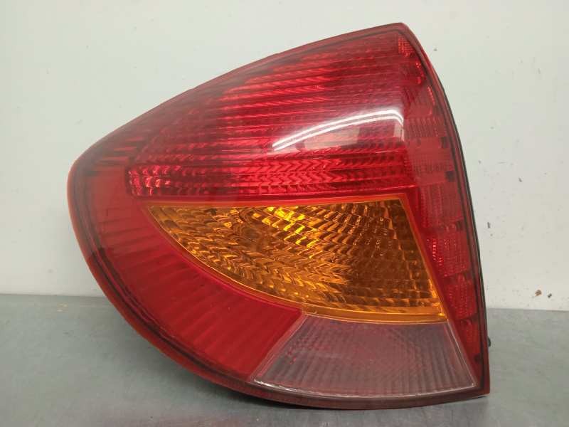 Recambio de piloto trasero izquierdo para kia rio ipanema berlina referencia OEM IAM   