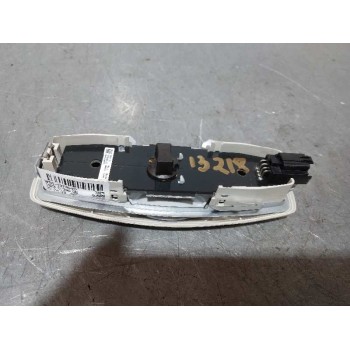Recambio de luz interior para ford c-max titanium referencia OEM IAM BM5113776FC  