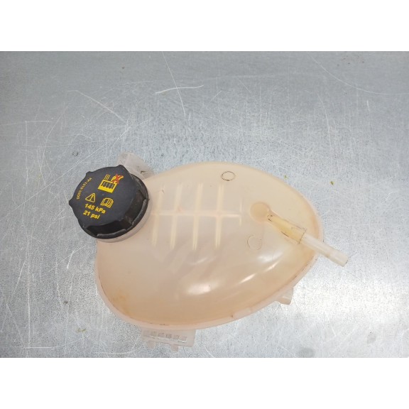 Recambio de deposito expansion para ford puma (j2k, cf7) 1.0 ecoboost referencia OEM IAM 2066919 gn118a080aa 