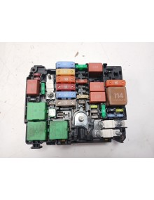 Recambio de caja reles / fusibles para opel combo furgoneta/monovolumen (k9) 1.5 d referencia OEM IAM 9804848580  