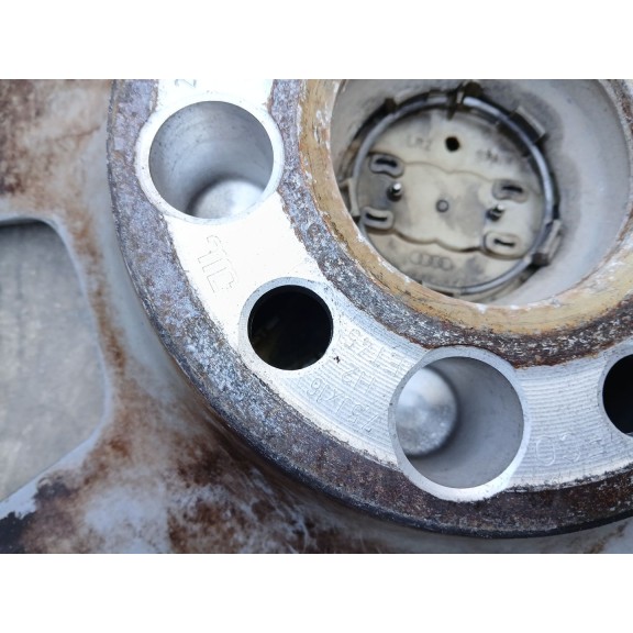 Recambio de llanta para audi a4 b8 avant (8k5) 2.0 tdi referencia OEM IAM 8K0601025F  