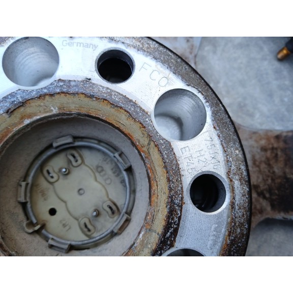 Recambio de llanta para audi a4 b8 avant (8k5) 2.0 tdi referencia OEM IAM 8K0601025F  16 pulgadas