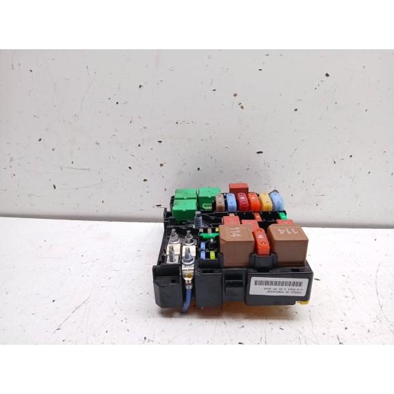 Recambio de caja reles / fusibles para opel combo e tour / life (k9) 1.5 referencia OEM IAM 9804848580  