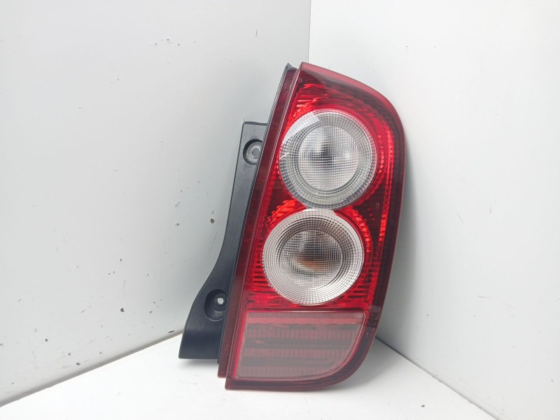 Recambio de piloto trasero derecho para nissan micra iii (k12) 1.5 dci referencia OEM IAM 26550AX720 89032796 