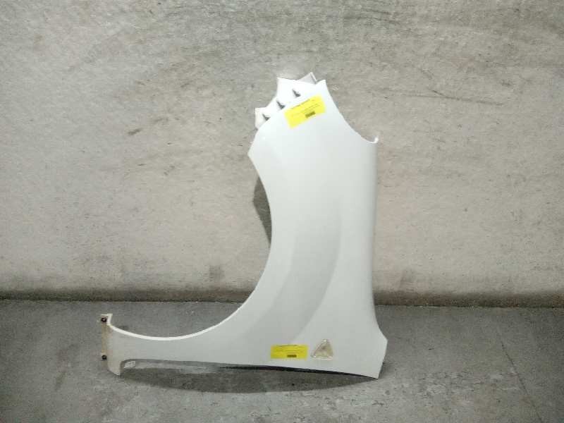 Recambio de aleta delantera izquierda para renault kangoo furgón confort referencia OEM IAM   