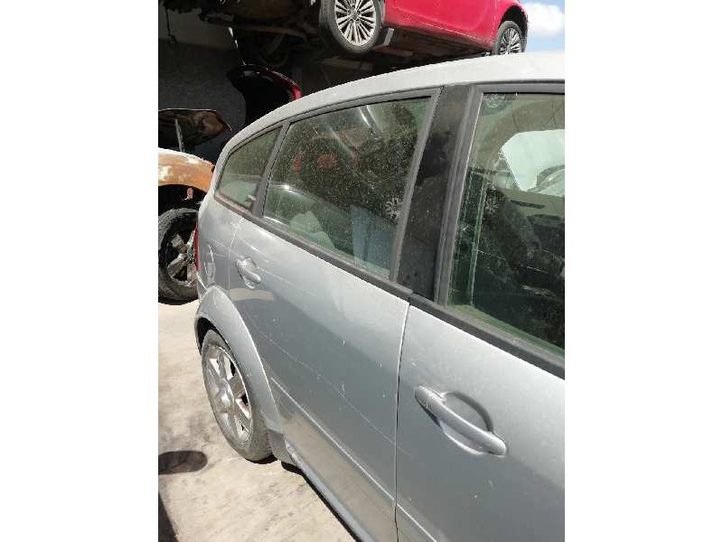 Recambio de puerta trasera derecha para audi a2 (8z) 1.4 tdi referencia OEM IAM   