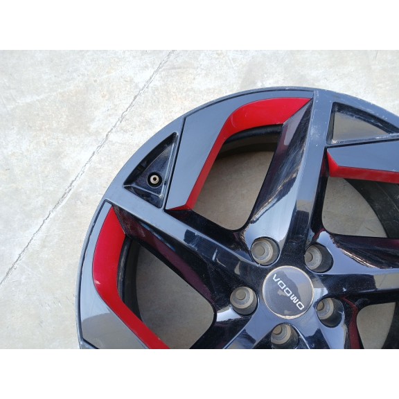 Recambio de llanta para omoda 5 referencia OEM IAM 203000450AA x1 18 pulgadas