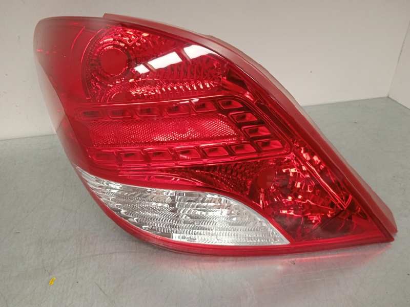 Recambio de piloto trasero izquierdo para peugeot 207 referencia OEM IAM 6350Y7 NUEVO BLANCO ROJO LED