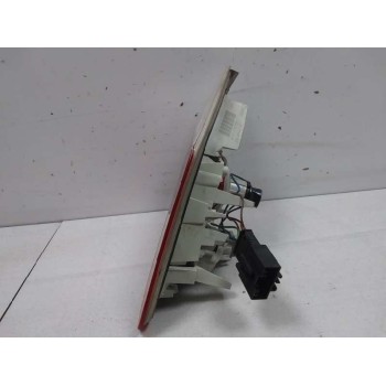 Recambio de piloto trasero izquierdo interior para bmw serie 5 touring (e61) 525d referencia OEM IAM 2TZ00942701  