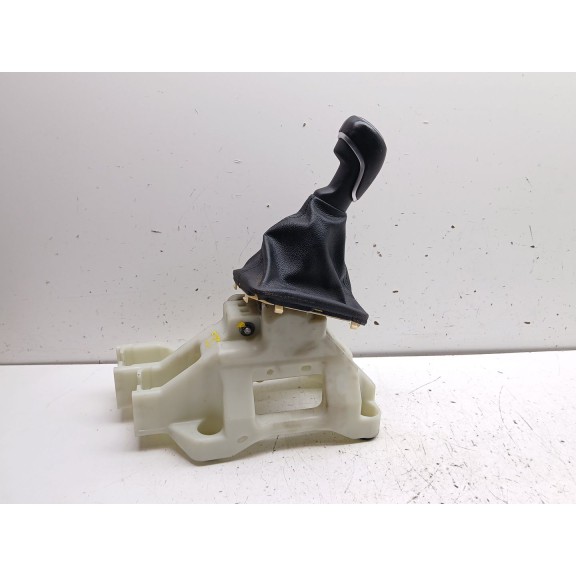 Recambio de palanca cambio para kia xceed (cd) 1.4 t-gdi referencia OEM IAM 43700J7100WK  