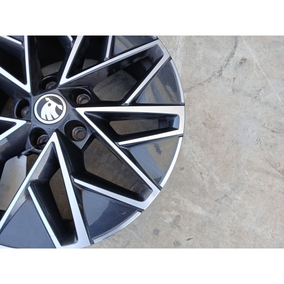 Recambio de llanta para skoda octavia iv (nx3, nn3, pv3) 1.5 tsi referencia OEM IAM 5E3601025C  