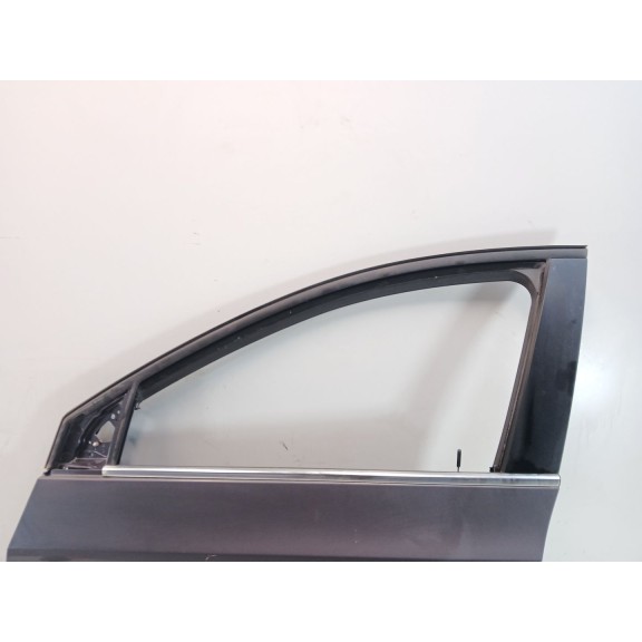 Recambio de puerta delantera izquierda para chevrolet cruze 2.0 diesel cat referencia OEM IAM  UN TOCADO 
