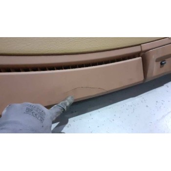 Recambio de salpicadero para porsche cayenne (typ 9pa) s referencia OEM IAM 7L5857003 VER FOTO, RAJADO 